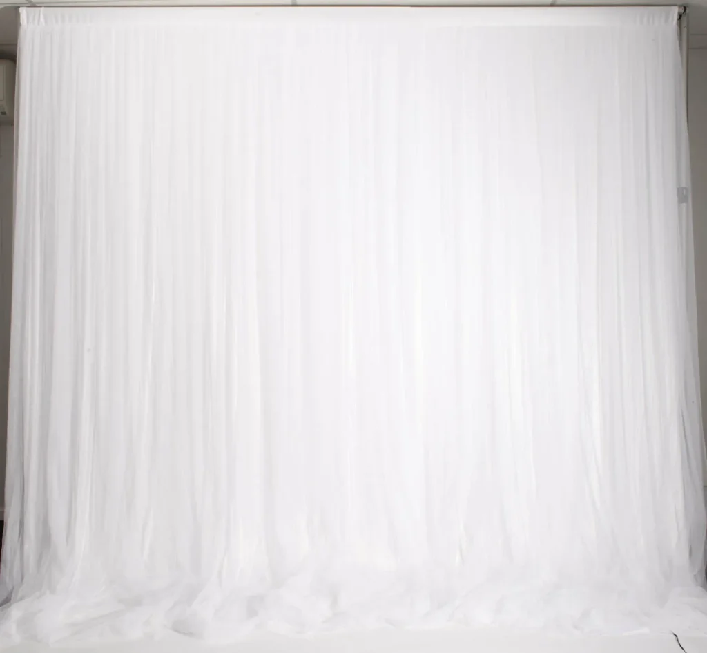 draping-white-curtain-wedding-party-hire-melbourne